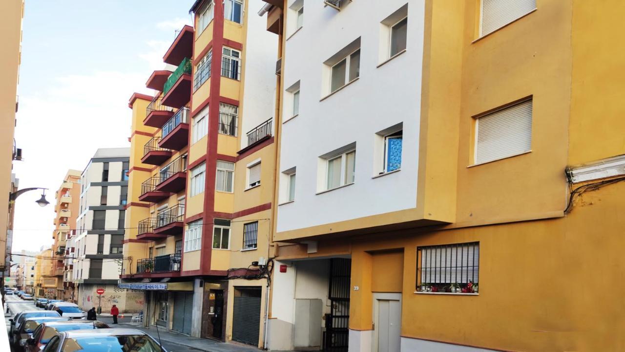Apartamento Ventura - Cerca Del Centro De La Ciudad Malaga Luaran gambar